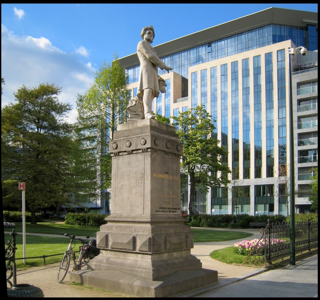 statue de Gendebien (Square FrèreOrban, Statue d'Alexandre Gendebien)